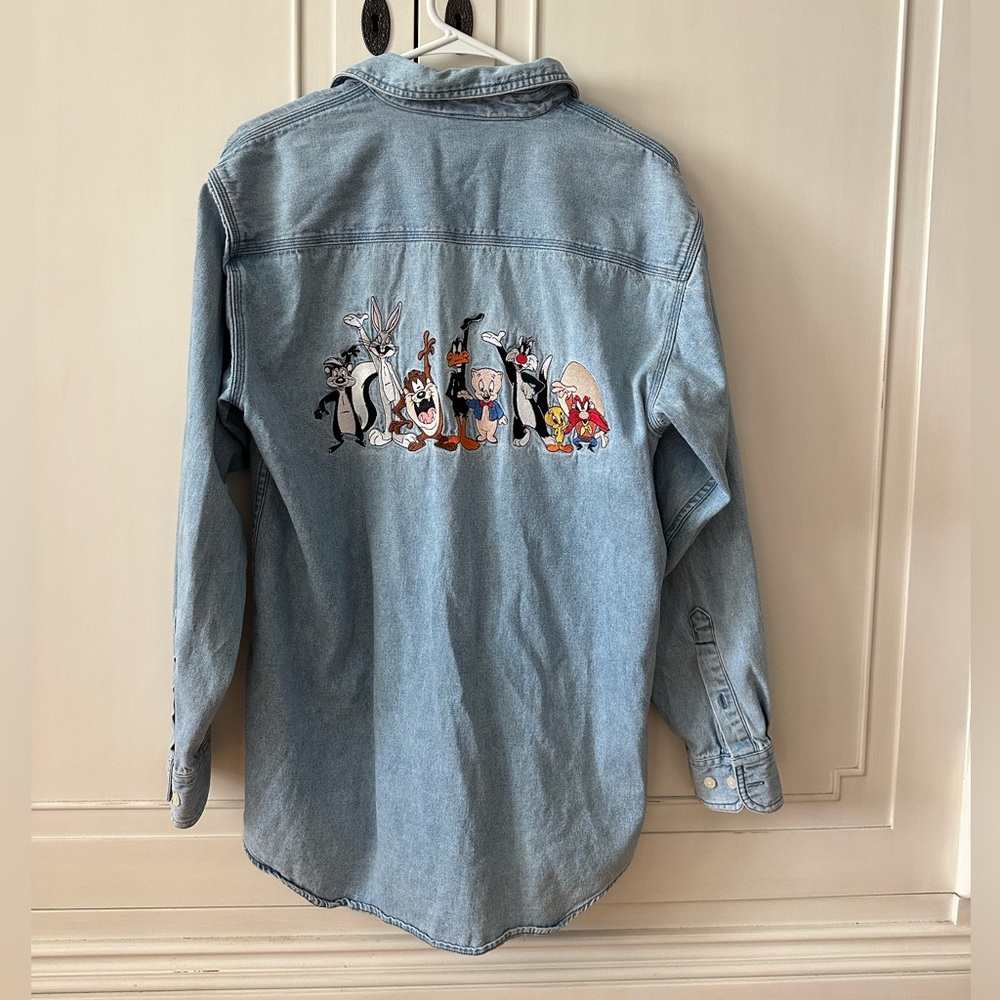 Vintage Looney Tunes Button Up Shirt SMALL
